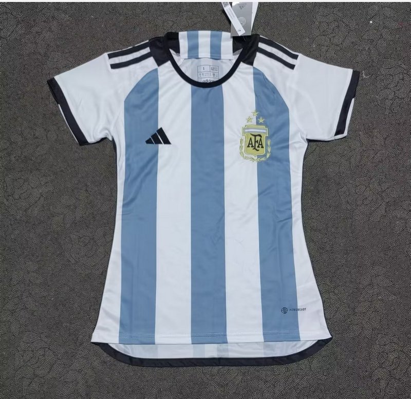 Fans Verison 2022 Argentina Home Woman 
