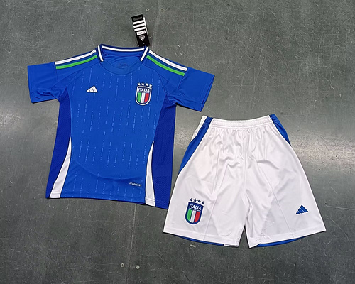 Adult kit 24/25 Italy Home