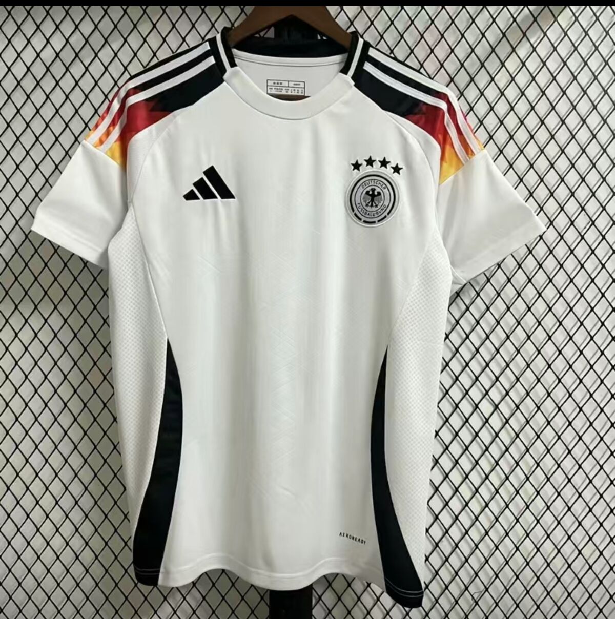Fans Version 24/25 Germany Home