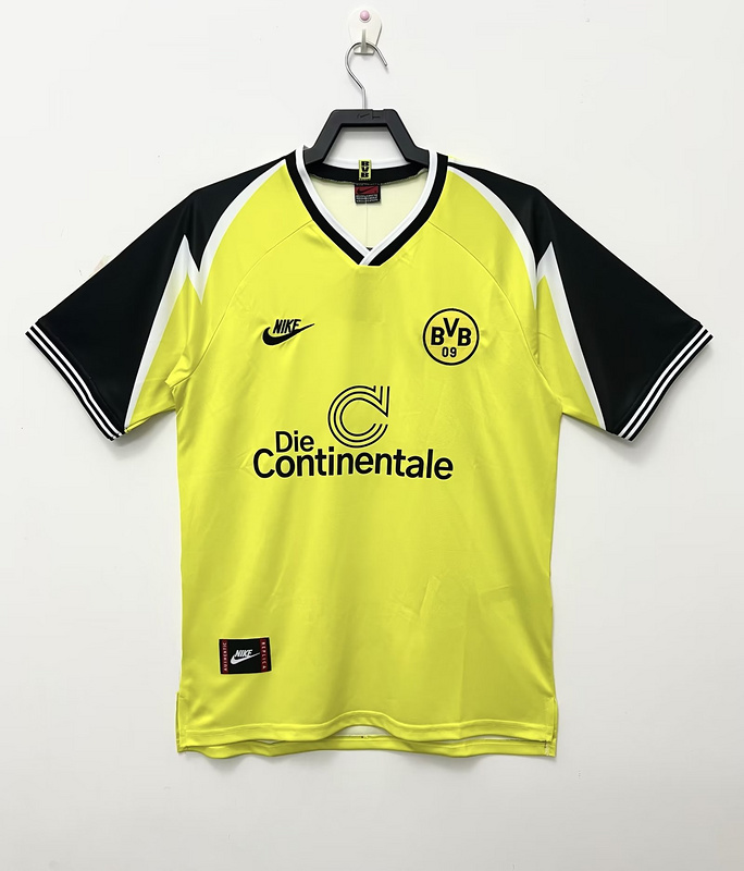 Retro 95/96 Borussia Dortmund Home