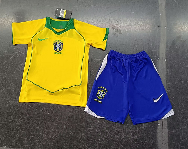  Retro kids kits 2004 Brazil Home