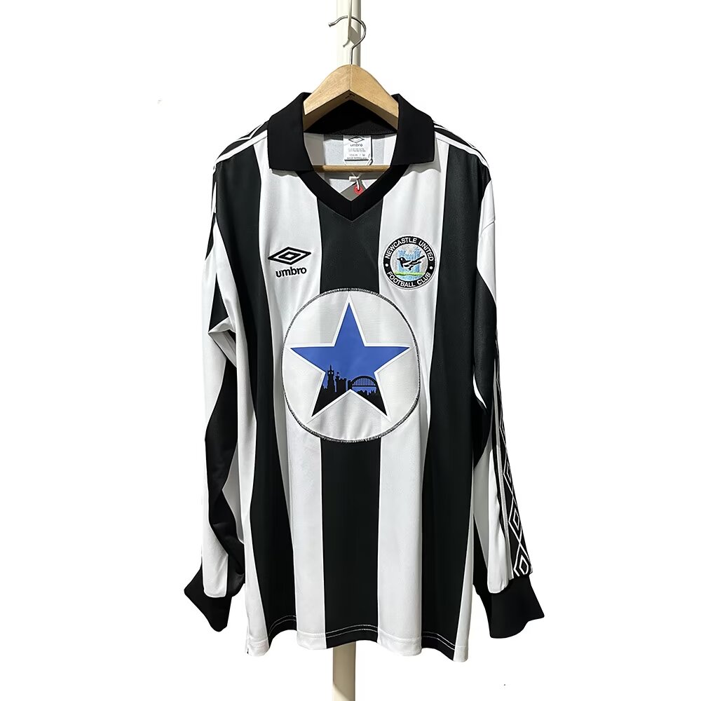 Retro 80/82 Newcastle United home long sleeve