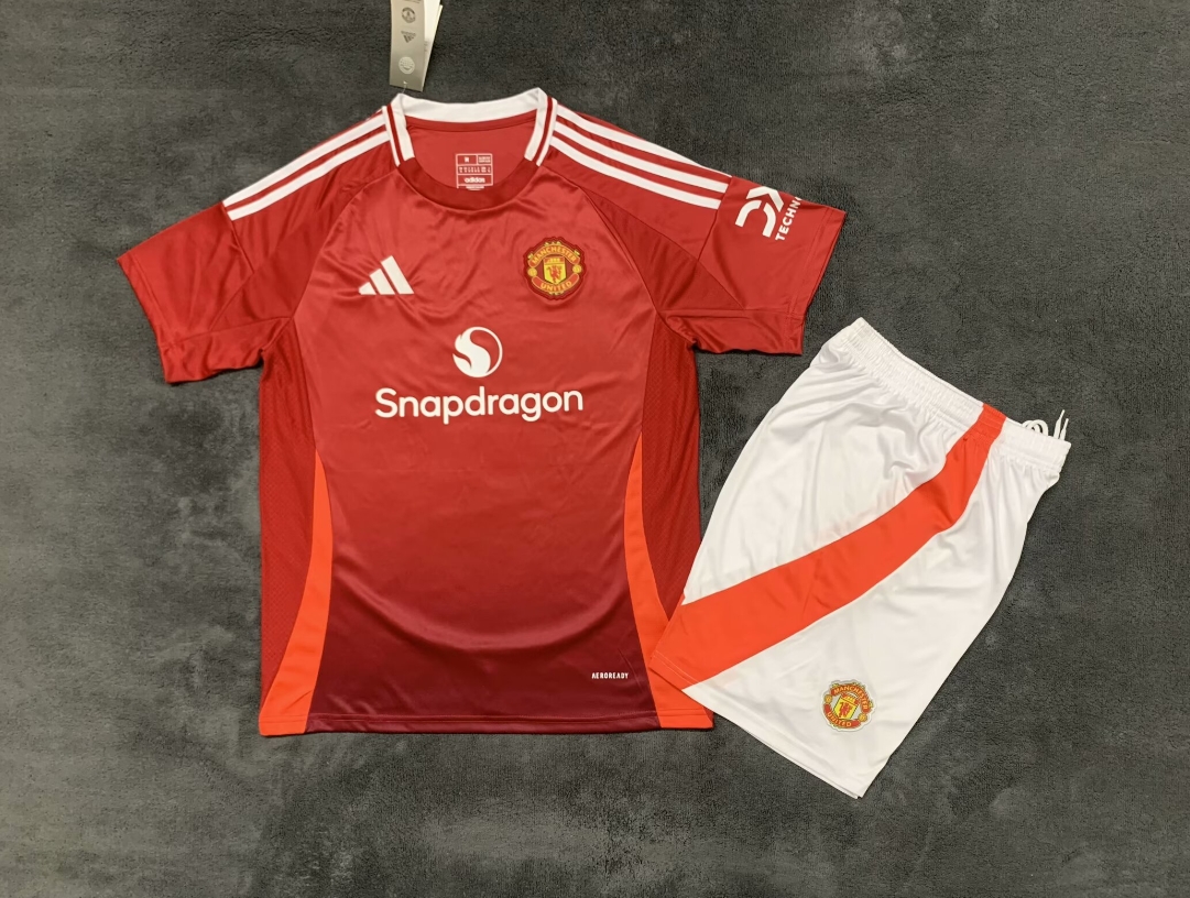 Adults kits 24/25 Manchester United Home