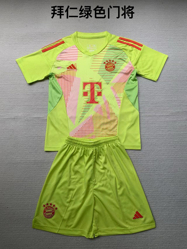 Adults kits 24/25 Bayern goalkeeper