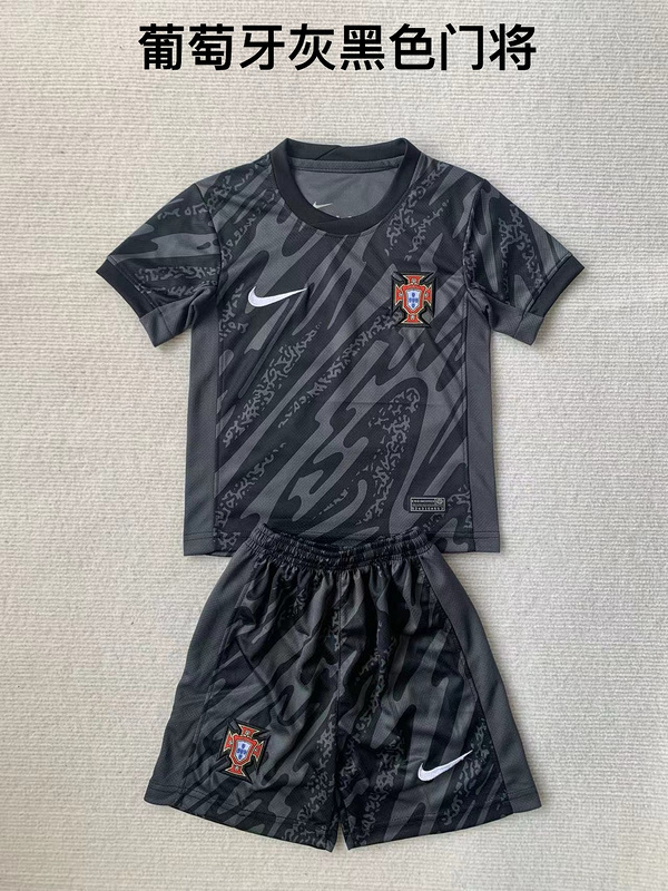Adults Kits 24/25 Portugal goalkeeper