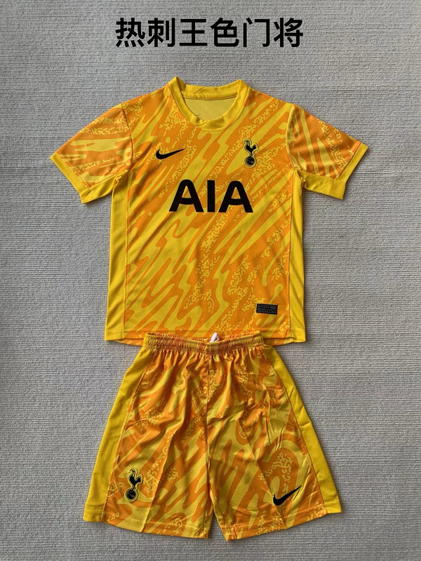 Kids kits 24/25 Tottenham Goalkeeper