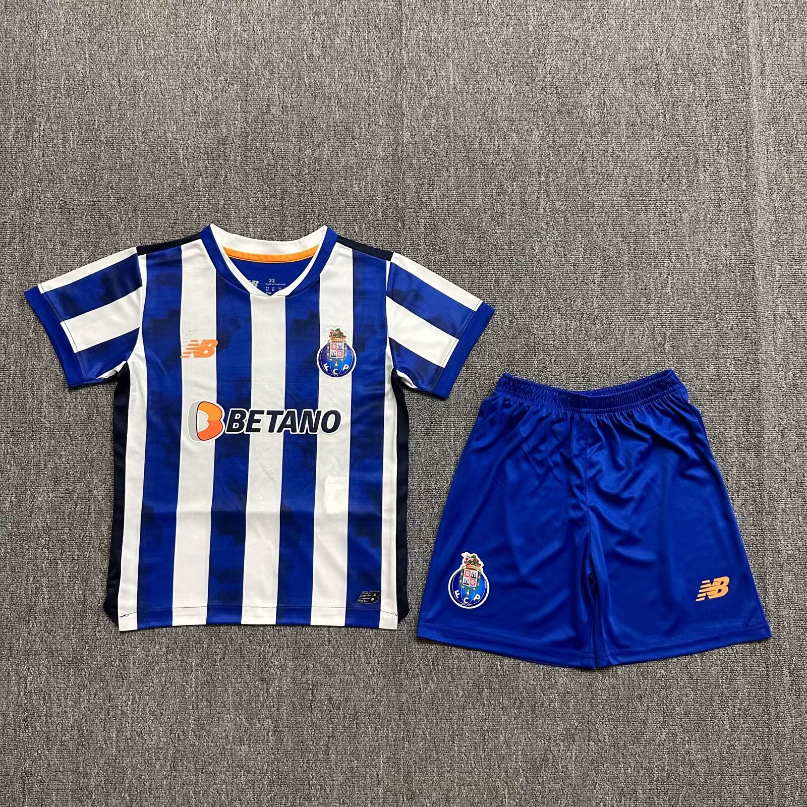 Kids kits 24/25 Porto home