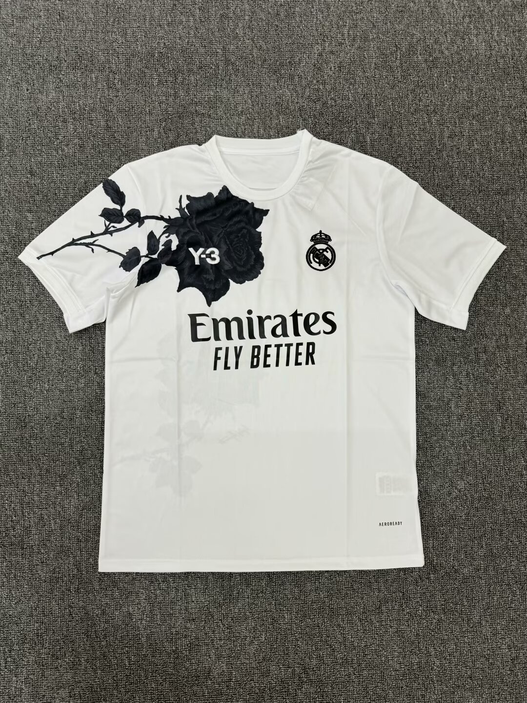 Fans Verison 24∕25 Real Madrid training uniform Y3