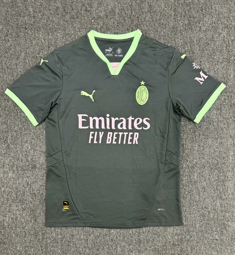 Fans Verison 24/25 AC Milan third away