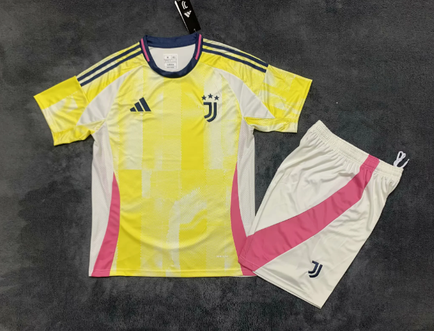 Adult Kits 24/25 Juventus away