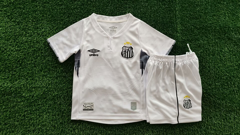  Kid kits 24/25 Santos home