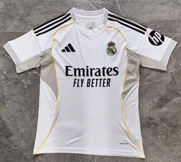 Fan version 25/26 Real Madrid  