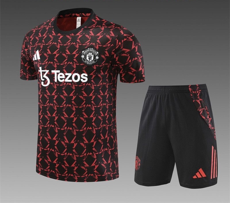 24/25 Manchester United  red black Camouflage Training Kits