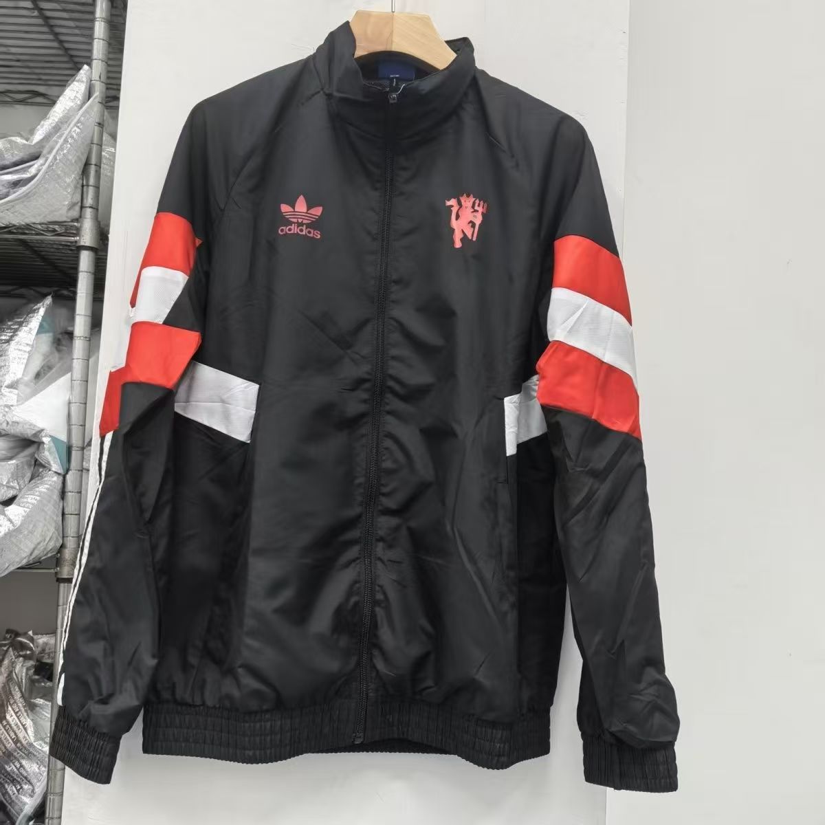 24/25 Manchester United Windbreaker