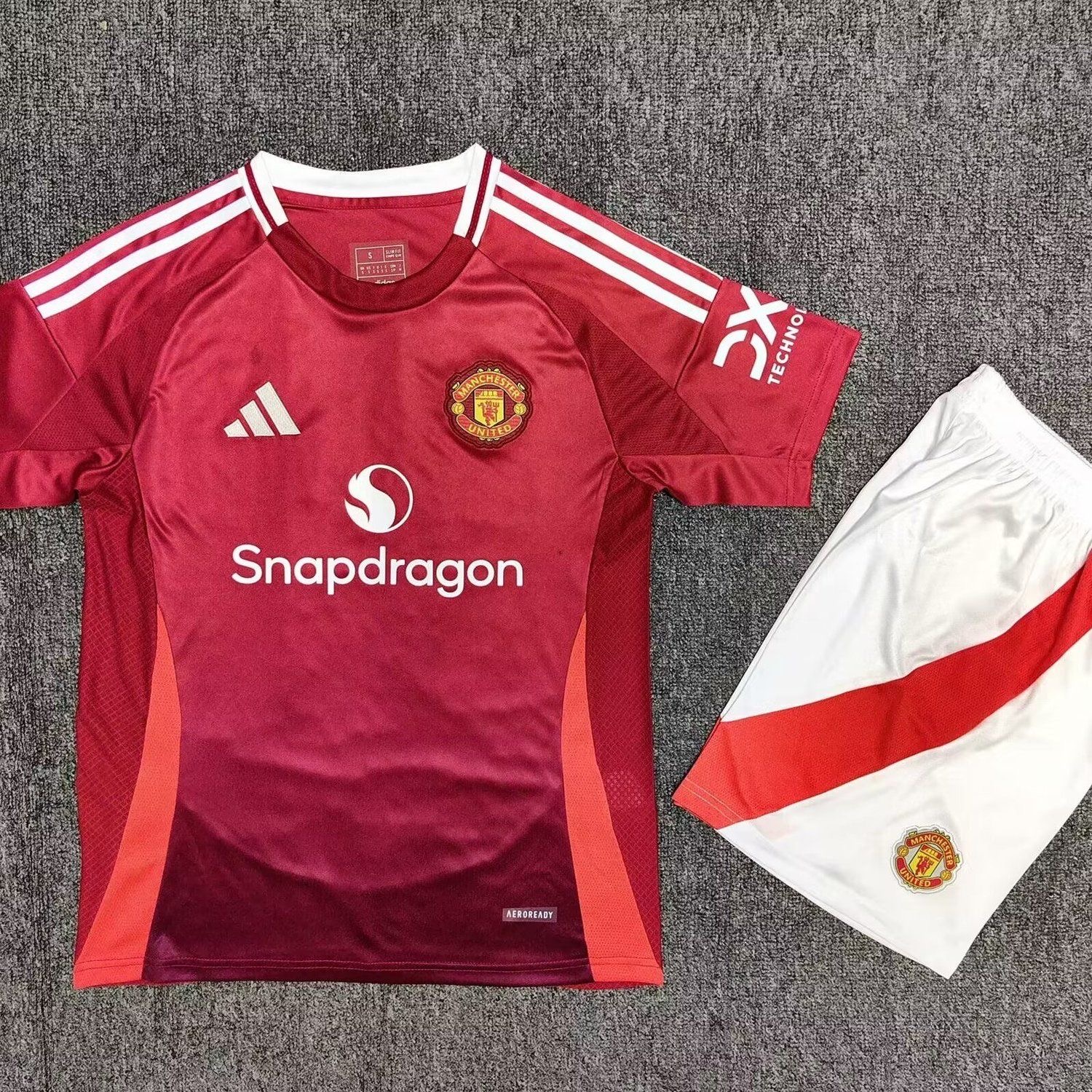 kids kits 24/25 Manchester United Home