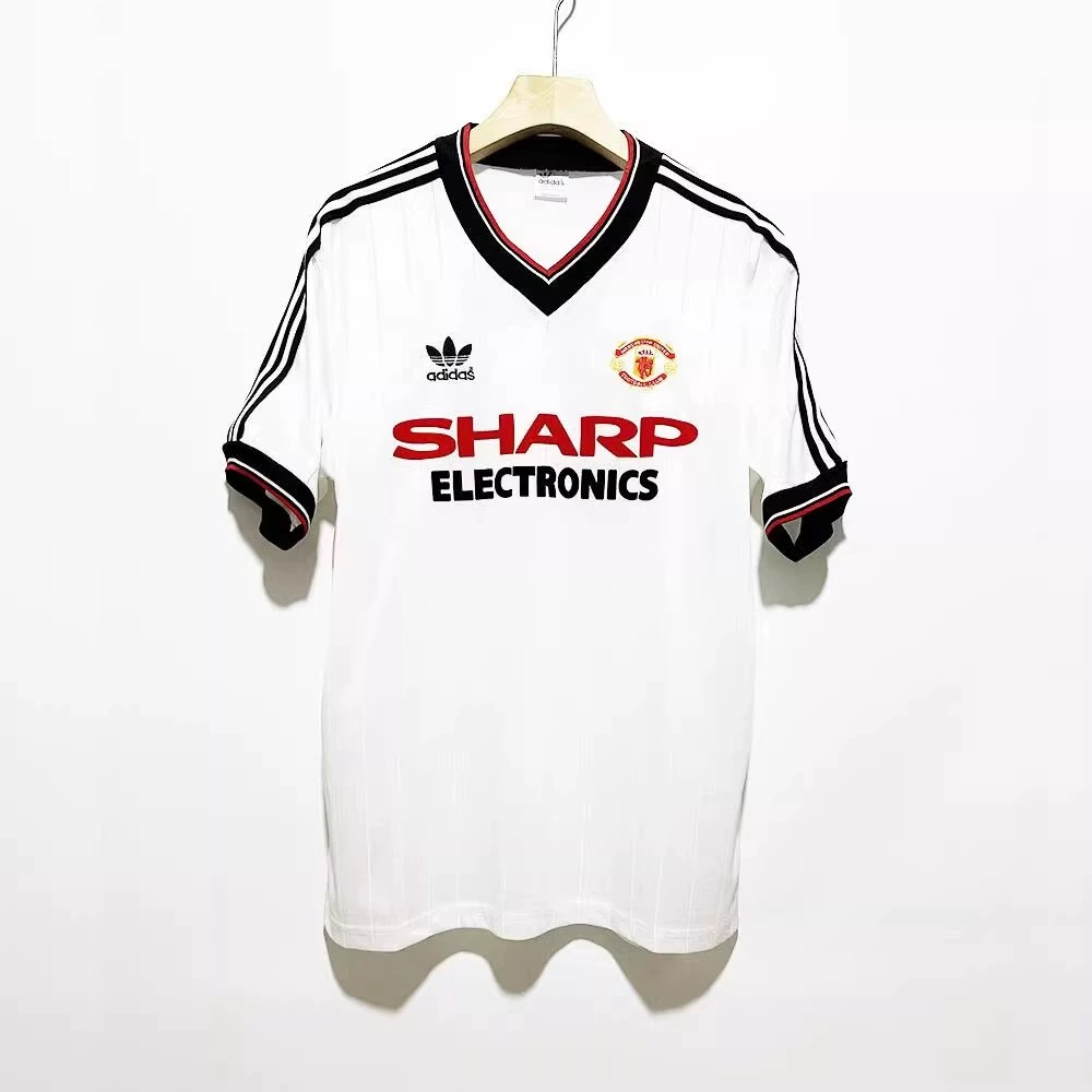  Retro 82/83 Manchester United Away