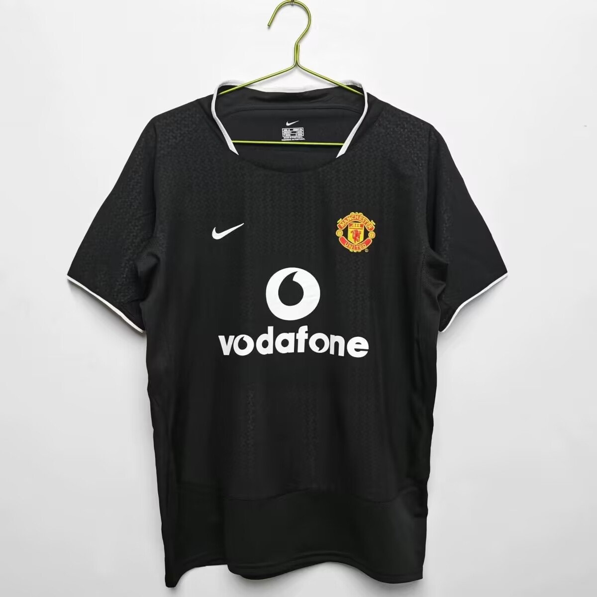 Retro 03/04 Manchester United away