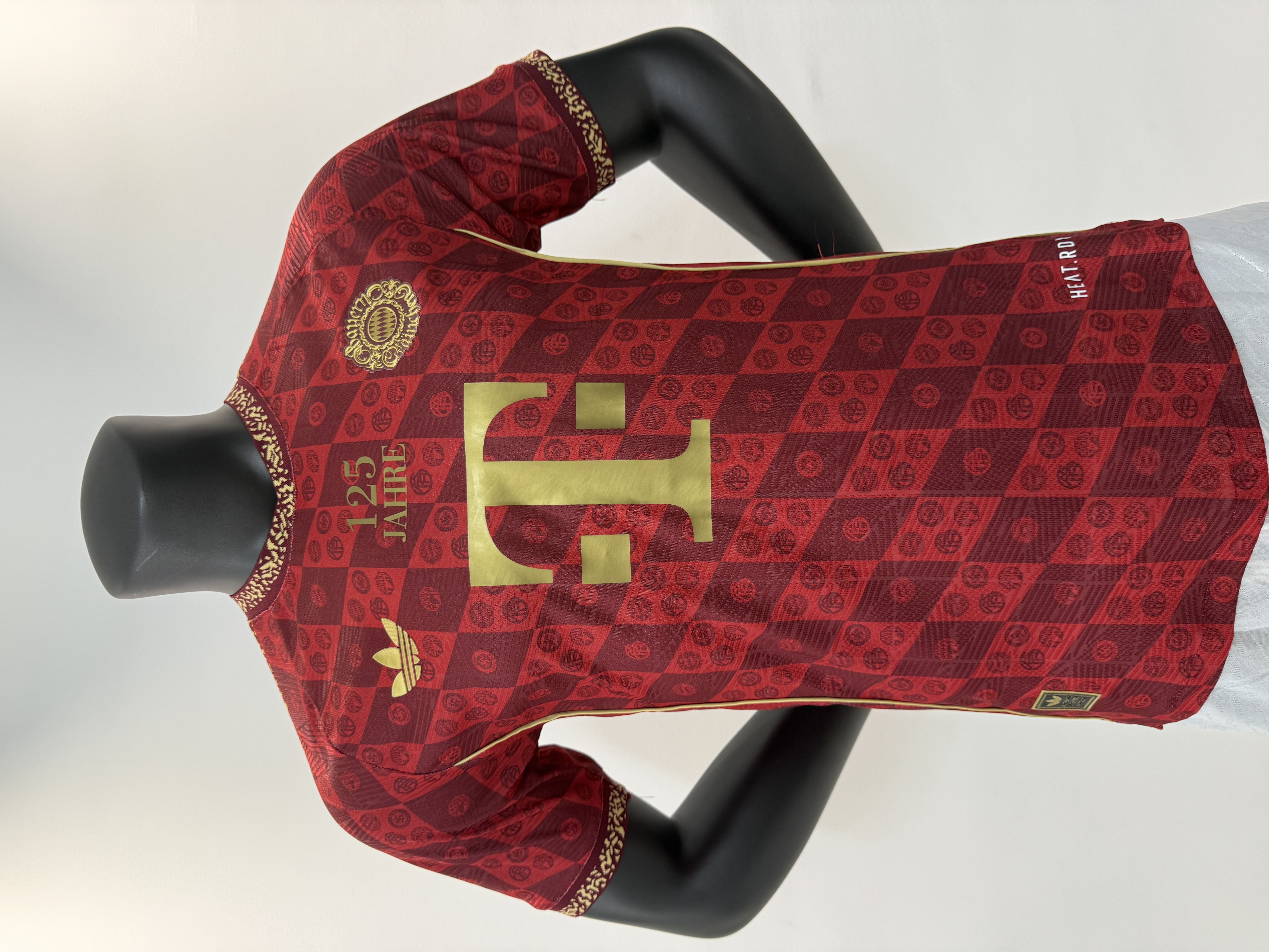 25-26Bayern 125th Anniversary Red Special Edition