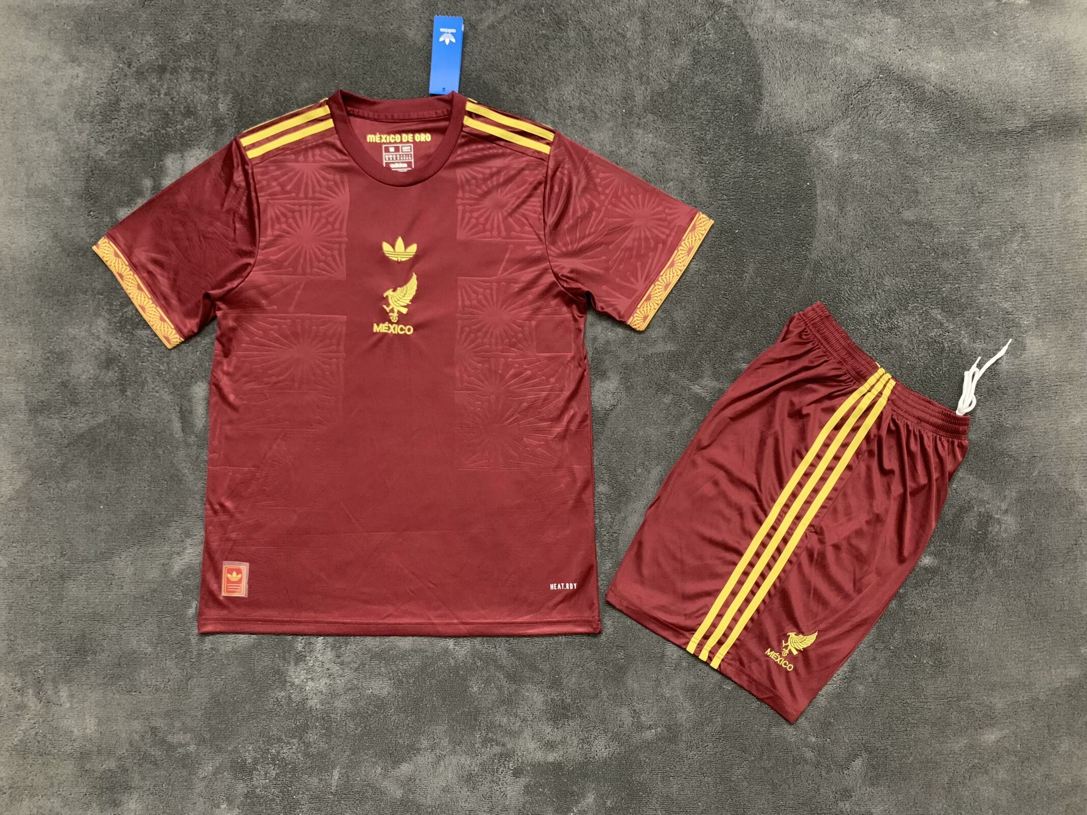Adults kits 25-26 Mexico Gold Cup Red 