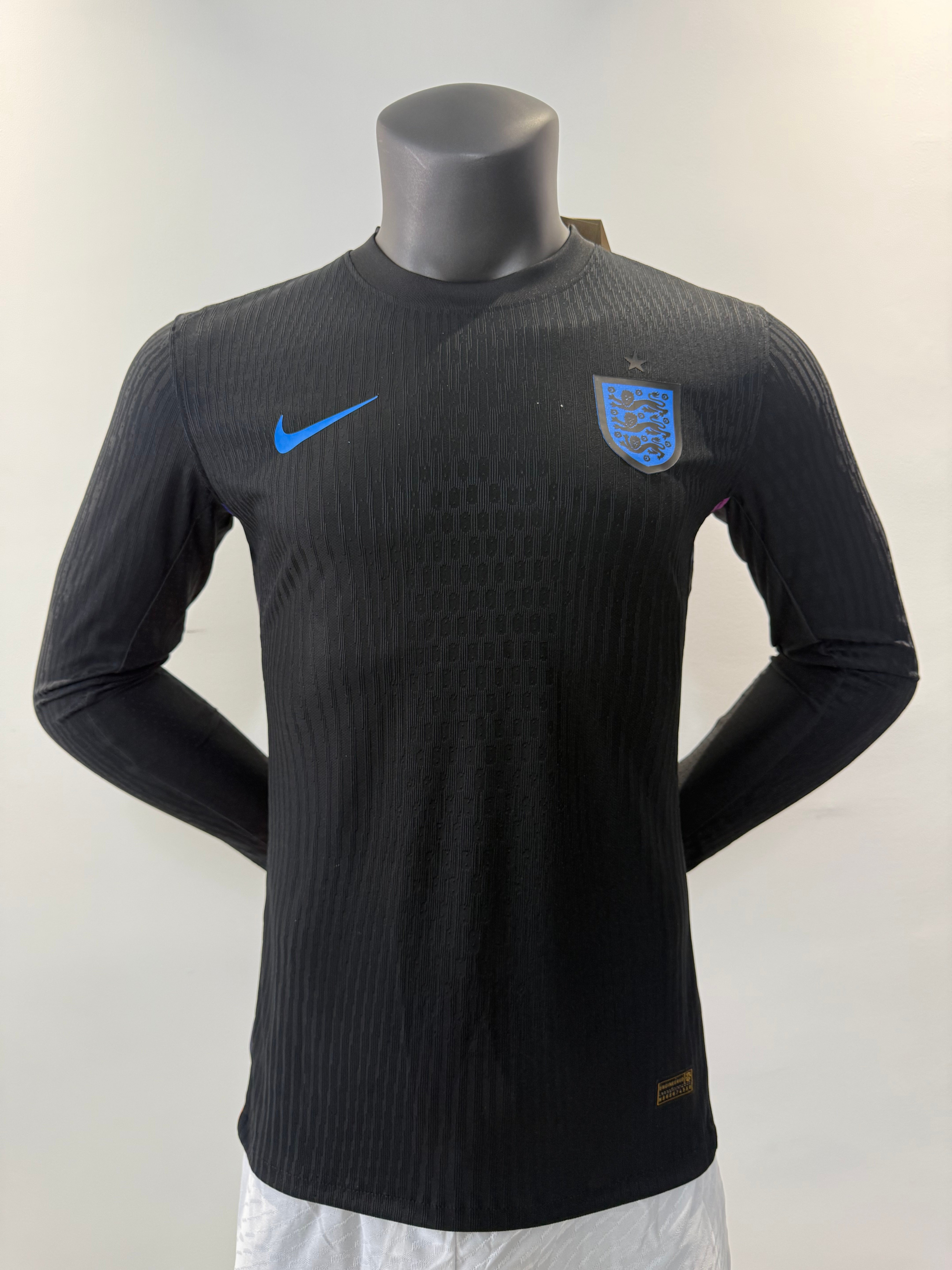 Player Version 25-26 England away long sleeved shirt