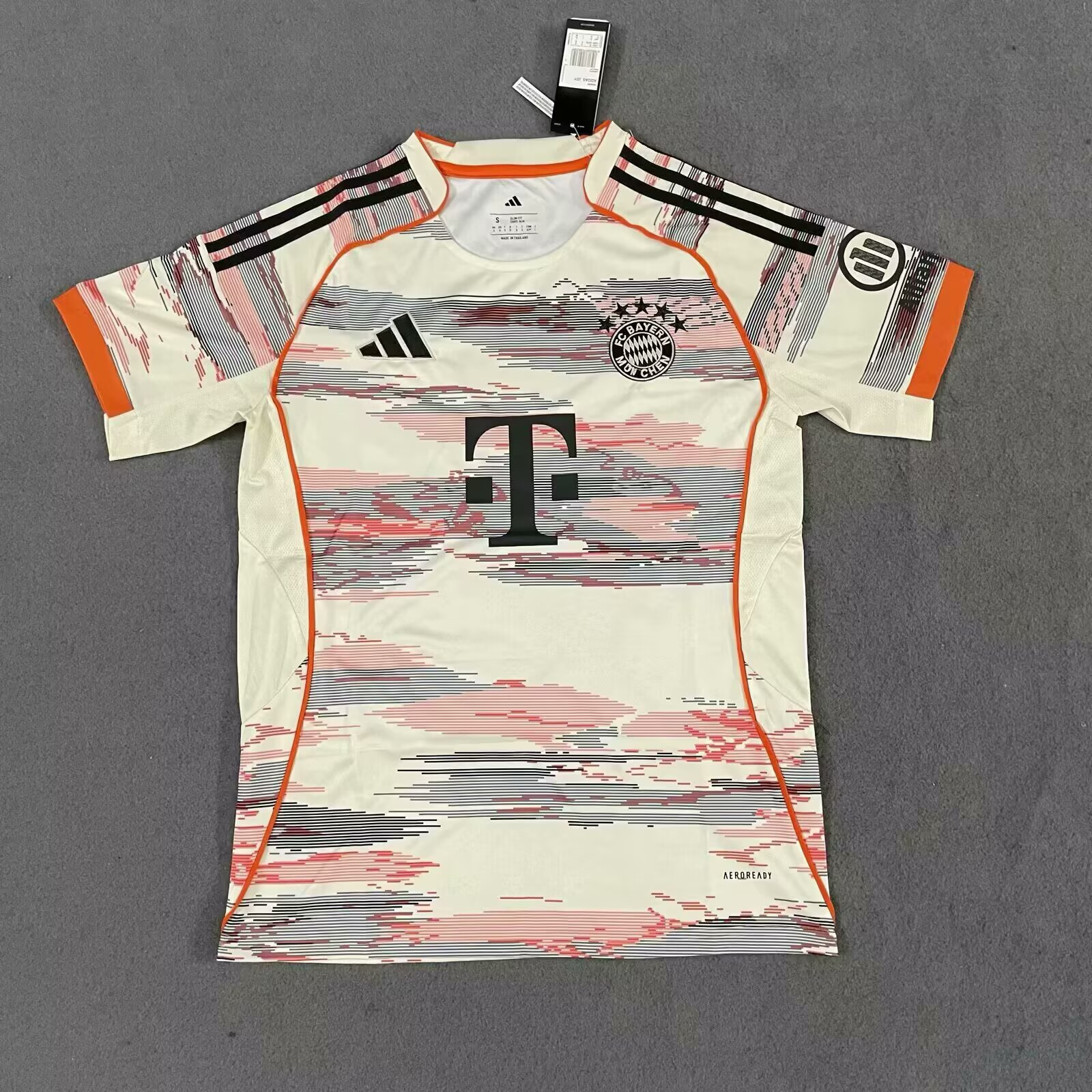 Fans Version 25/26 Bayern away 