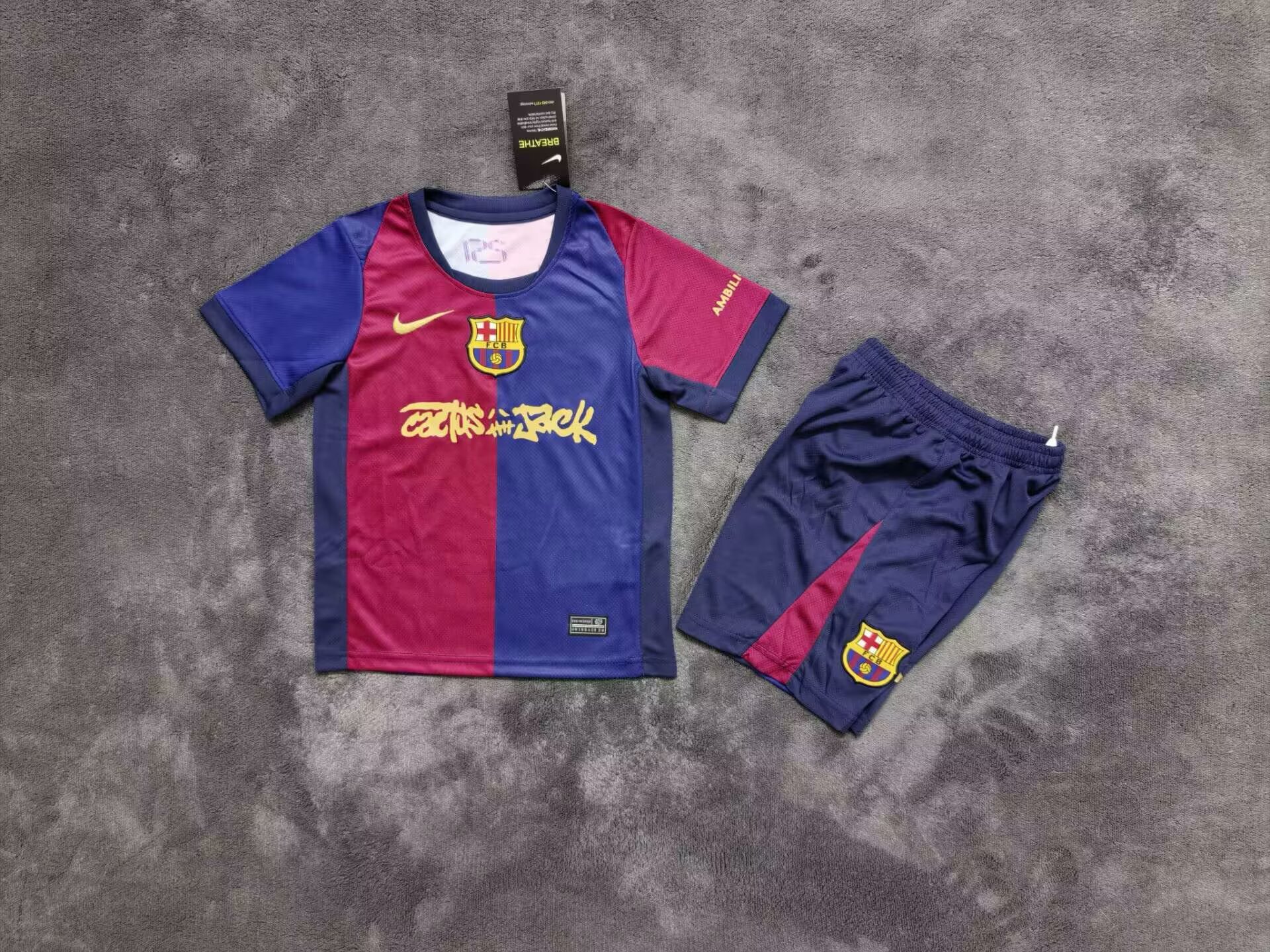 Kids kits 24/25 Barcelona co branded 