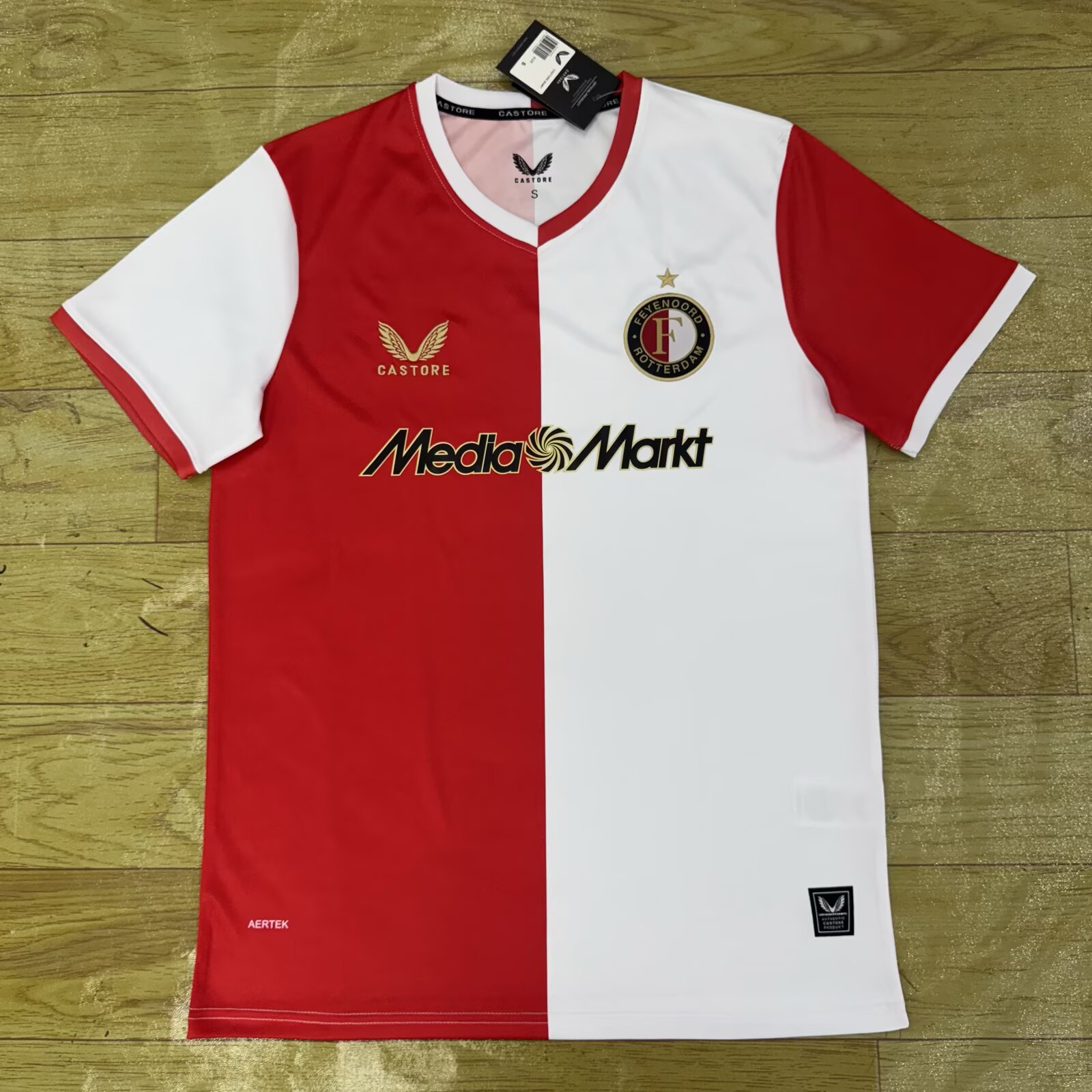 Fans Version 25/26 Feyenoord home court
