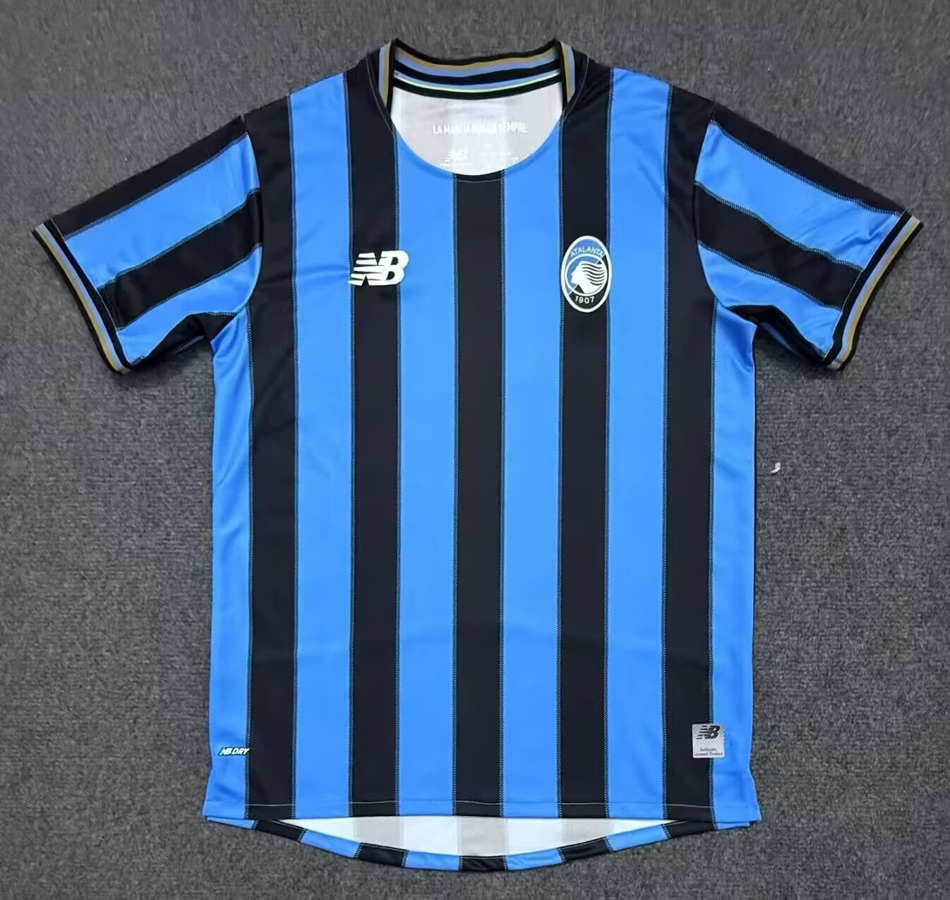 Fans Version 25/26 Atlanta home