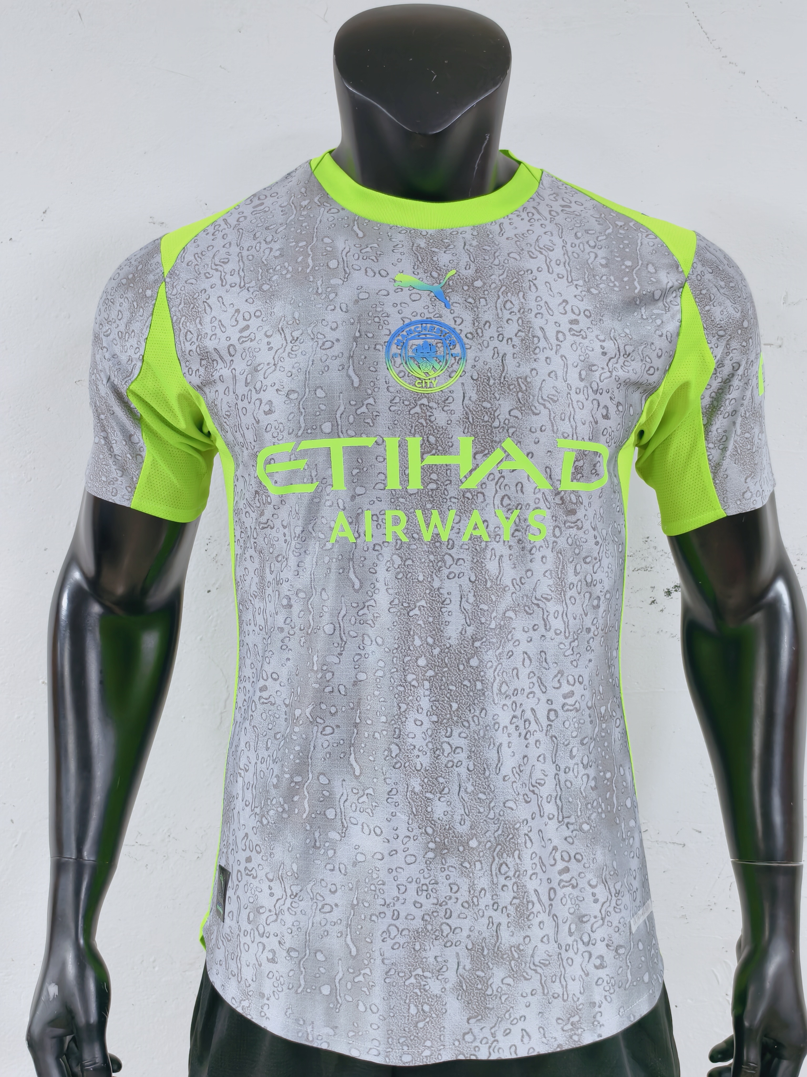 Player Version 25/26  Manchester City Second away