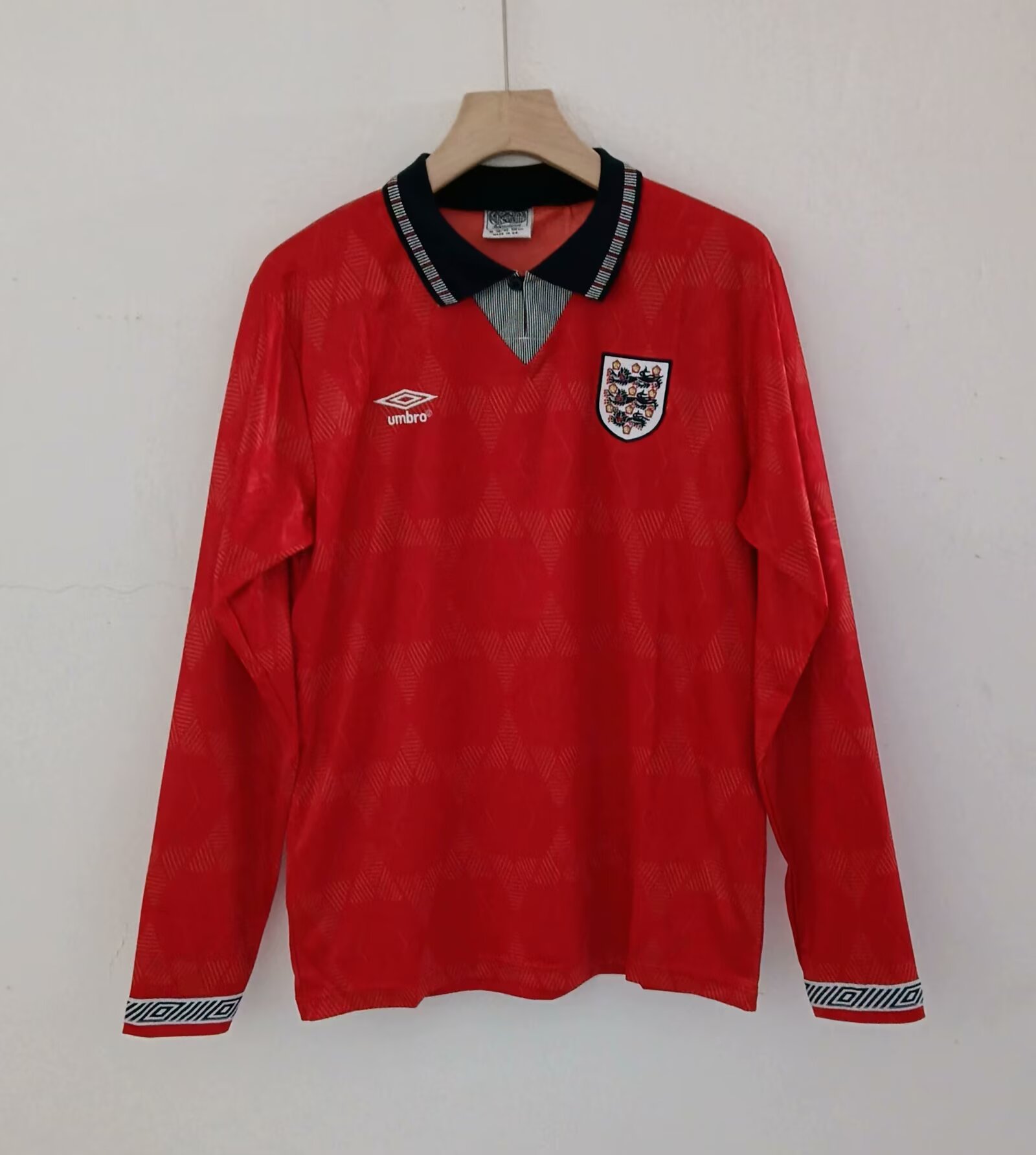 Retro 2014 England away long sleeved 