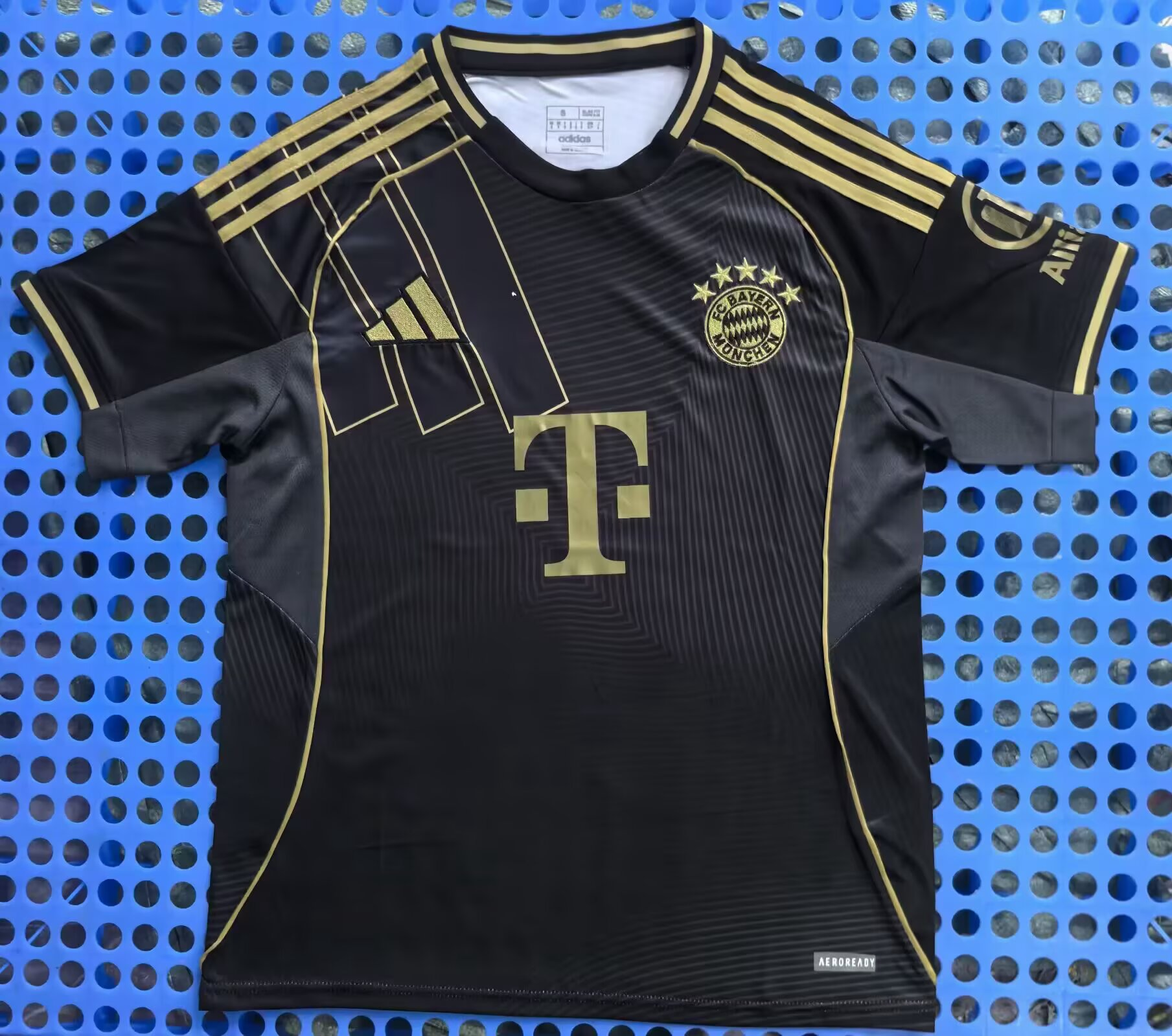 Fans Version 25/26 Bayern Black Training Uniform 