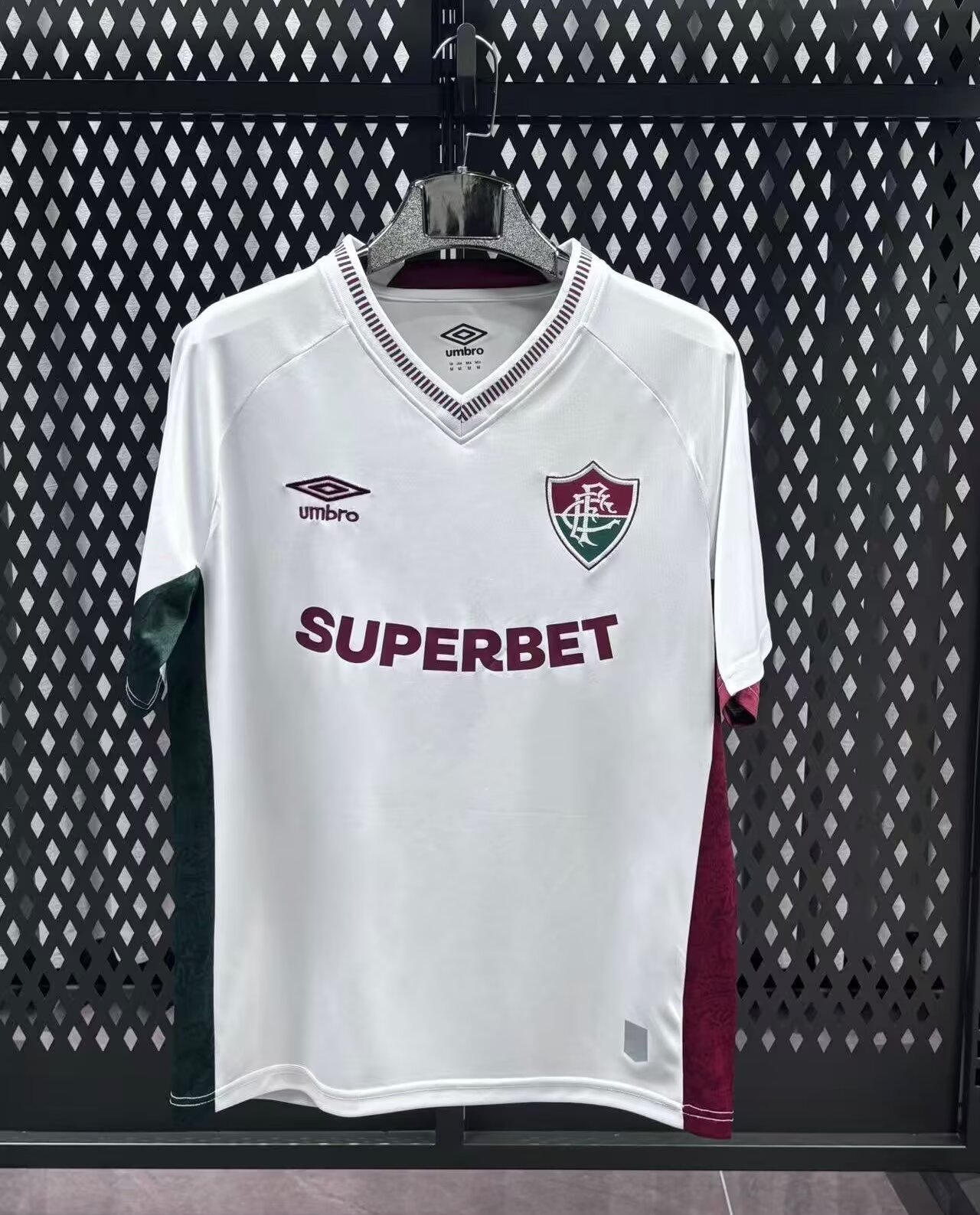 Fans Version 25/26  Flominense away 