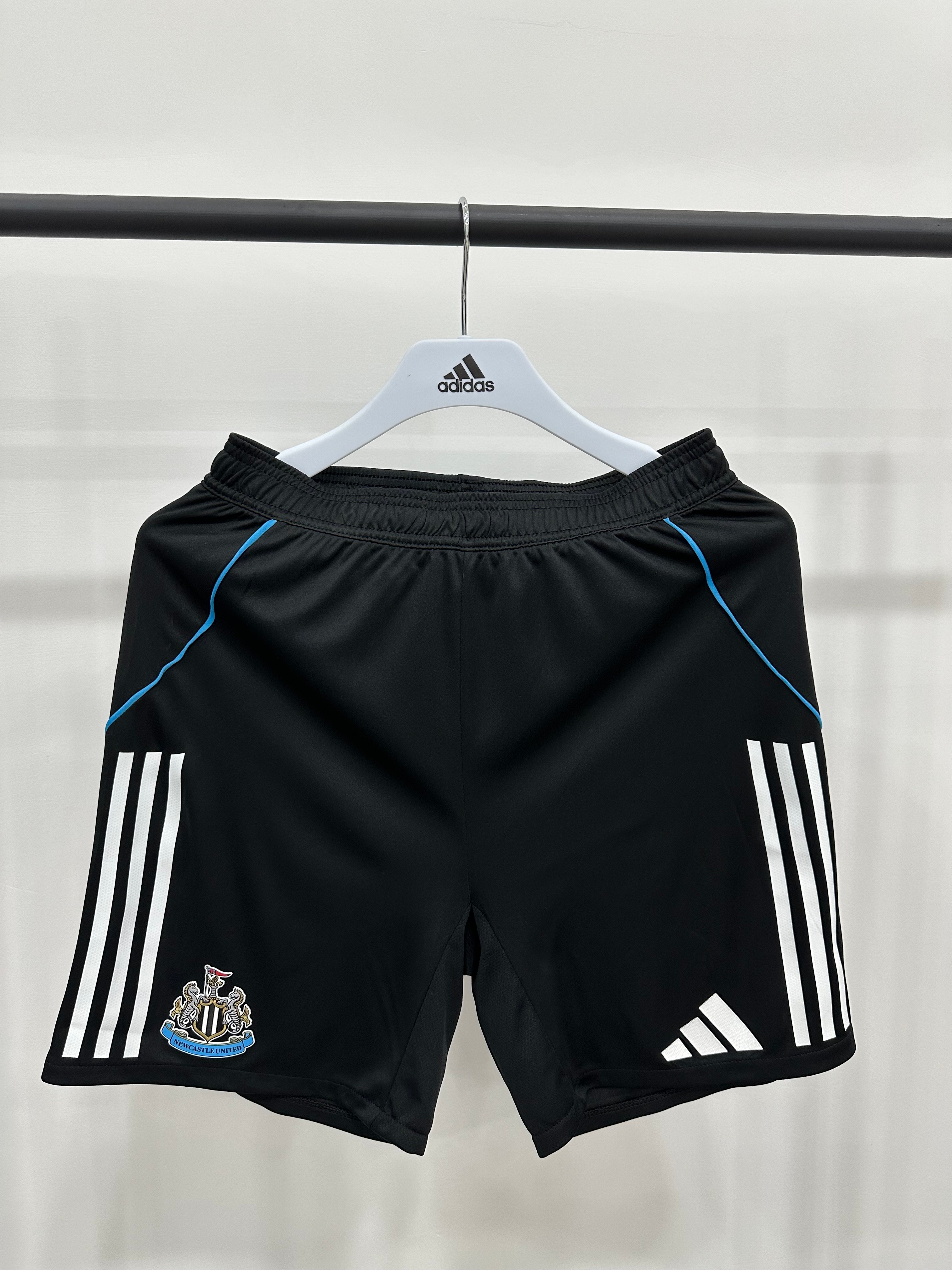  Player Version 25/26 Newcastle United home shorts