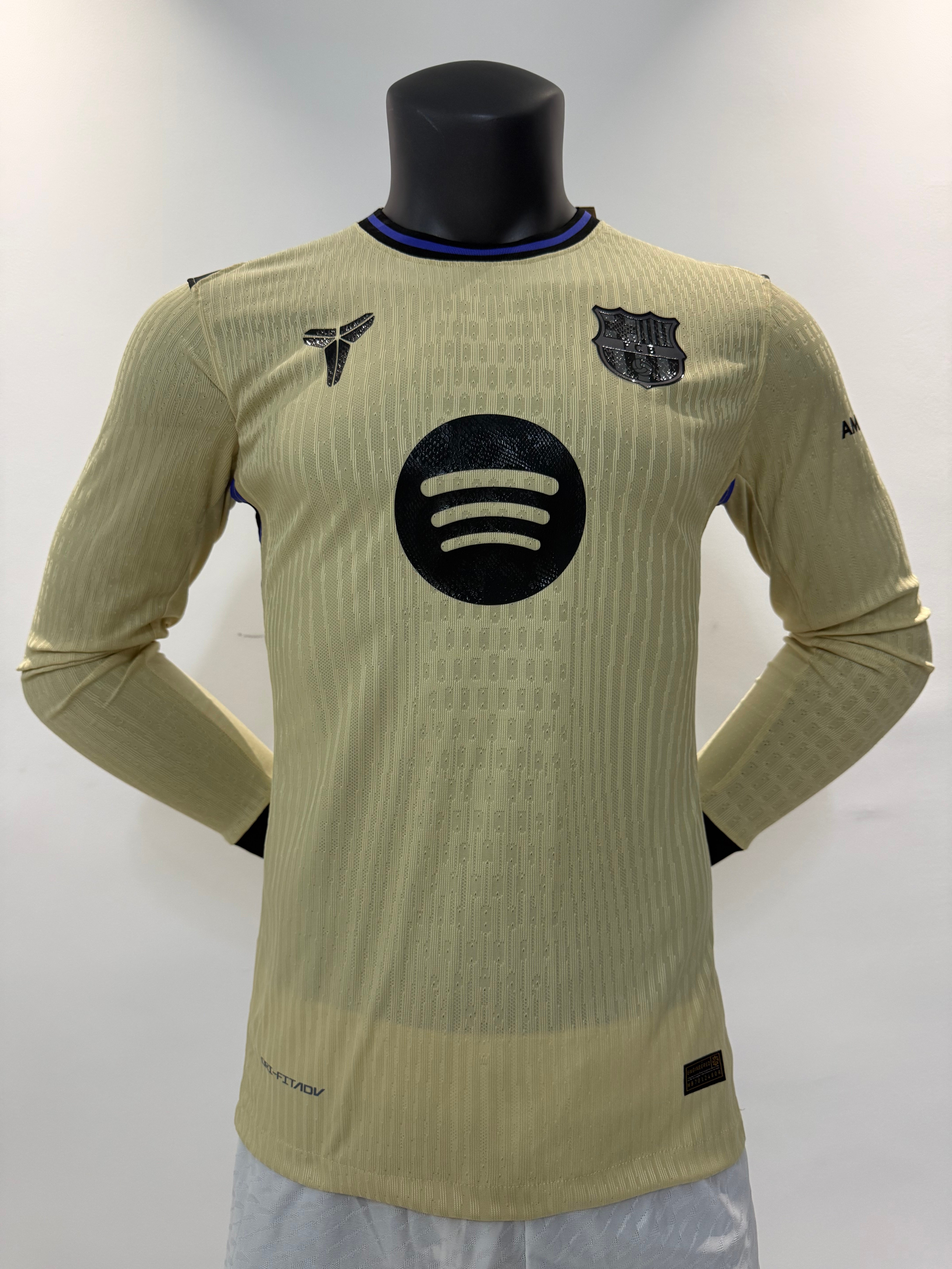 Player Version 25/26 Barcelona away (long sleeved)