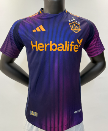 Player version 25/26 LA Galaxy away
