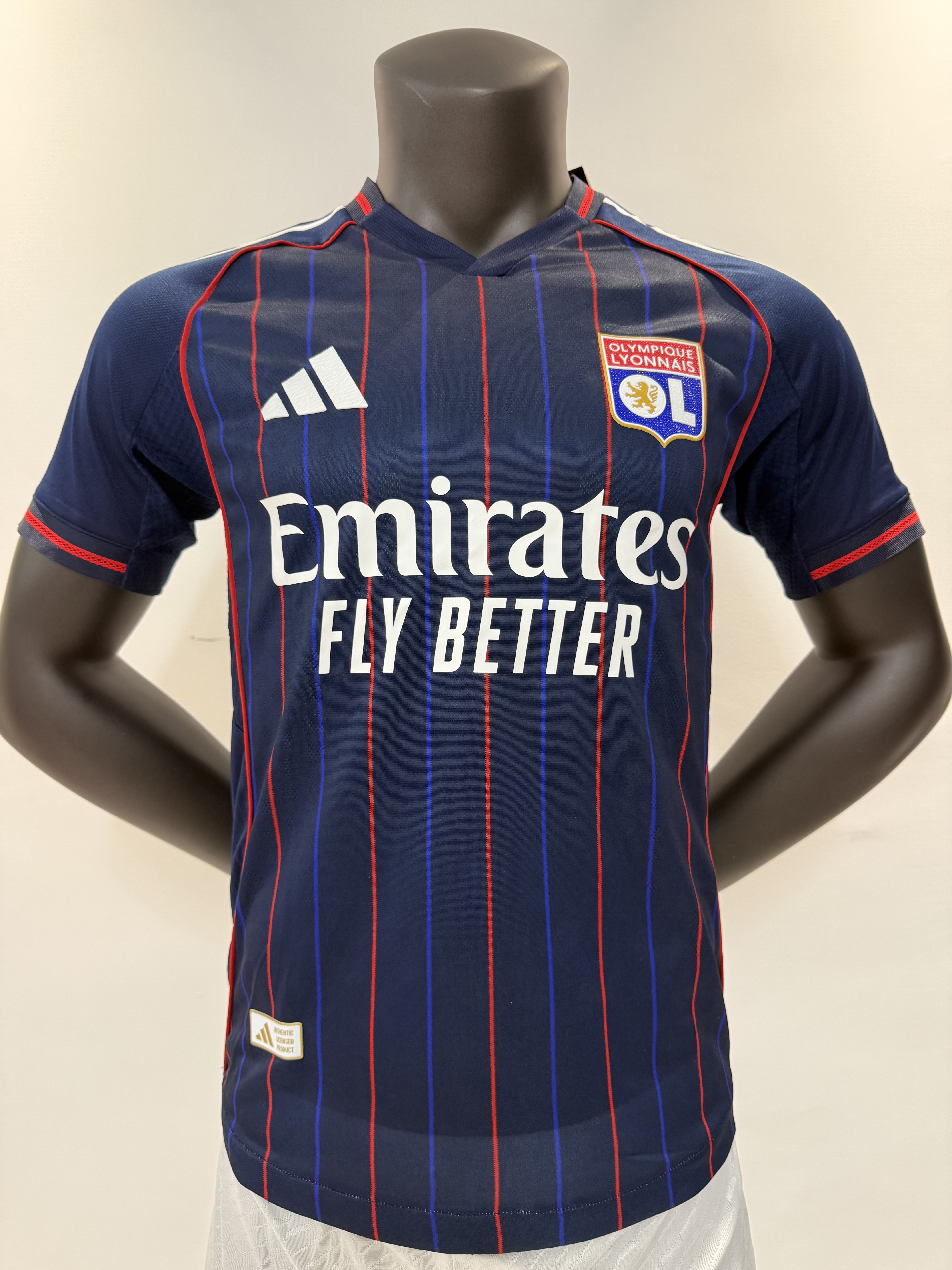 Player Version 25/26 Lyon away