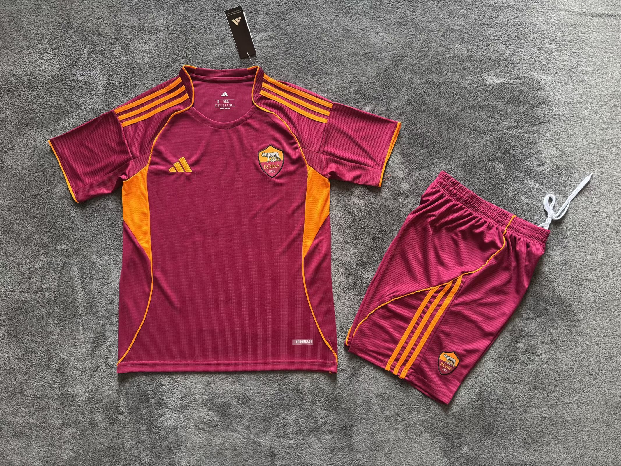 Adults kit  25/26 Roman home