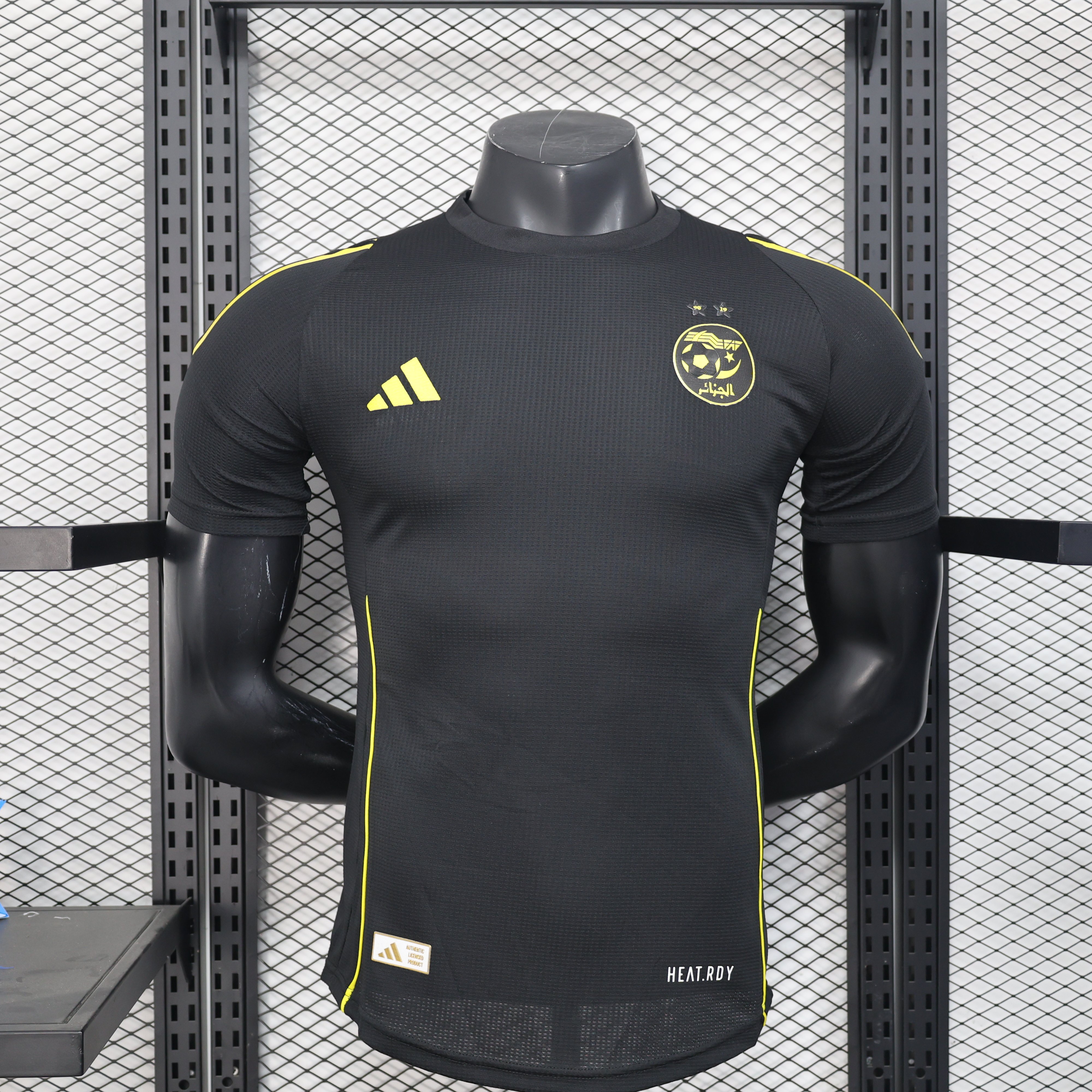 Player Version 25/26 Algeria Black