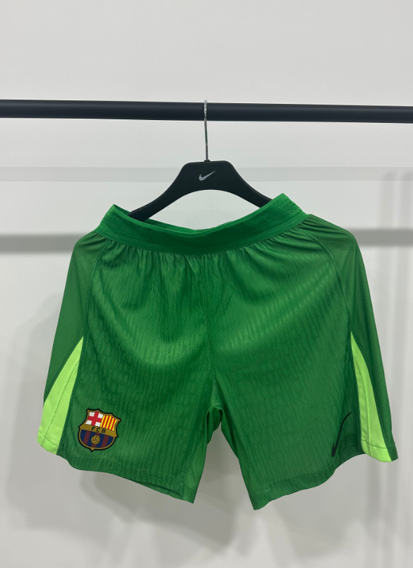  Player Version 25/26 Barcelona goalkeeper uniform