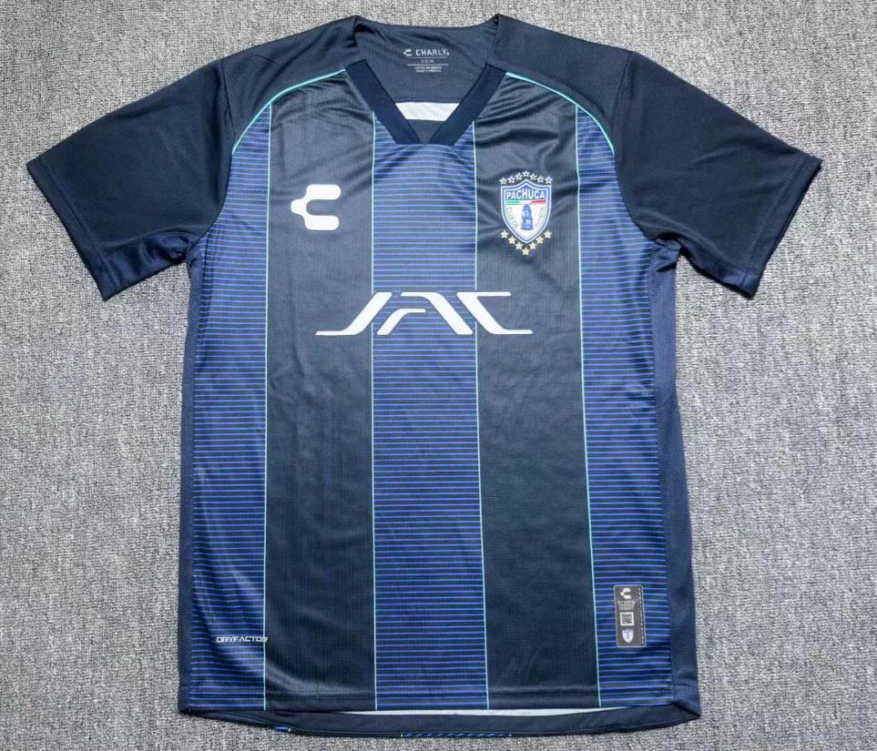 Fans Version 25/26 Pachuca away