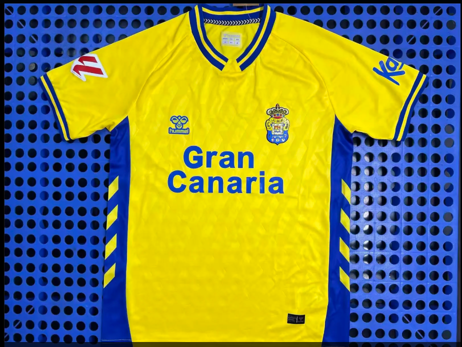  Fan version 25/26 Las Palmas home 