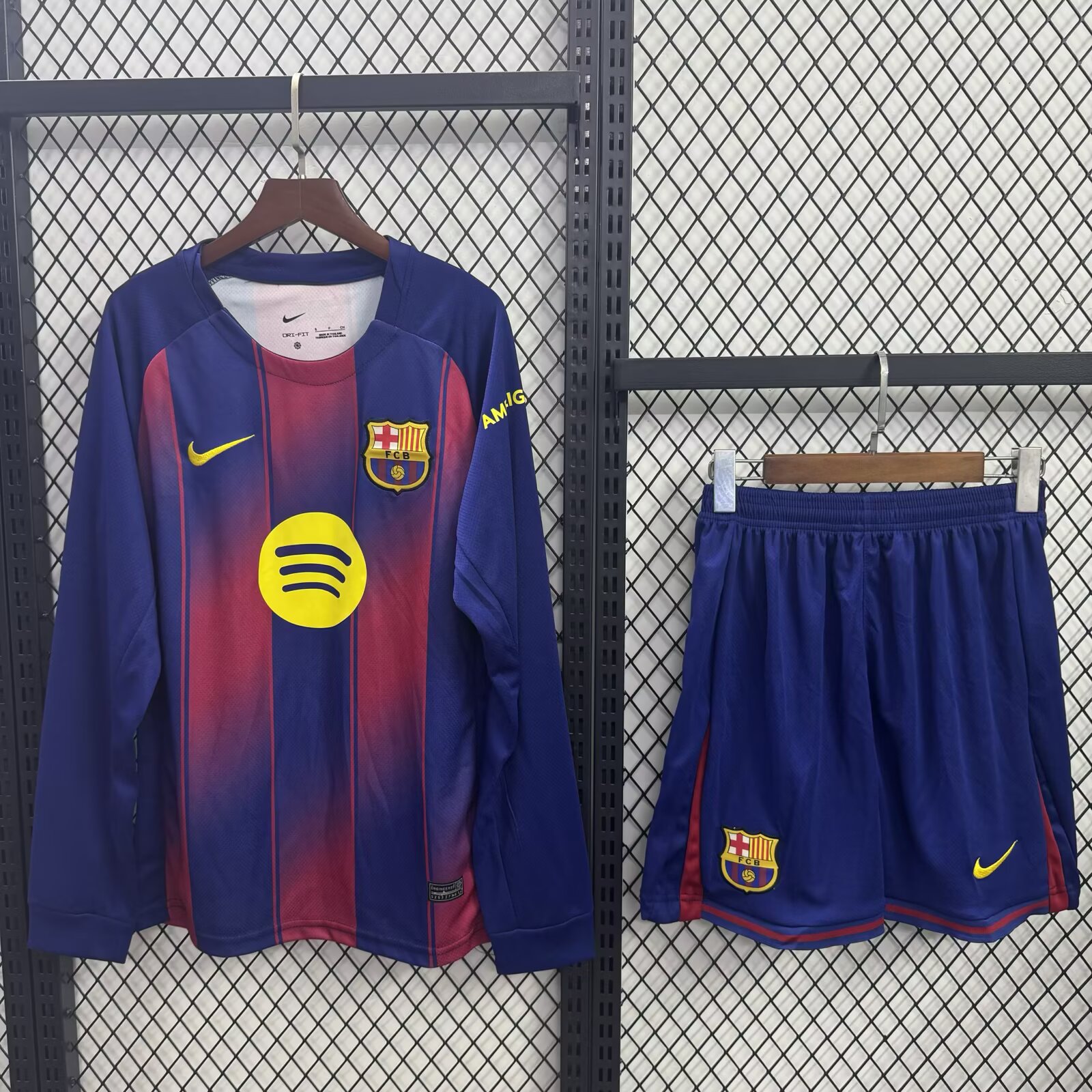  Adults kits 25/26 Barcelona home long-sleeved