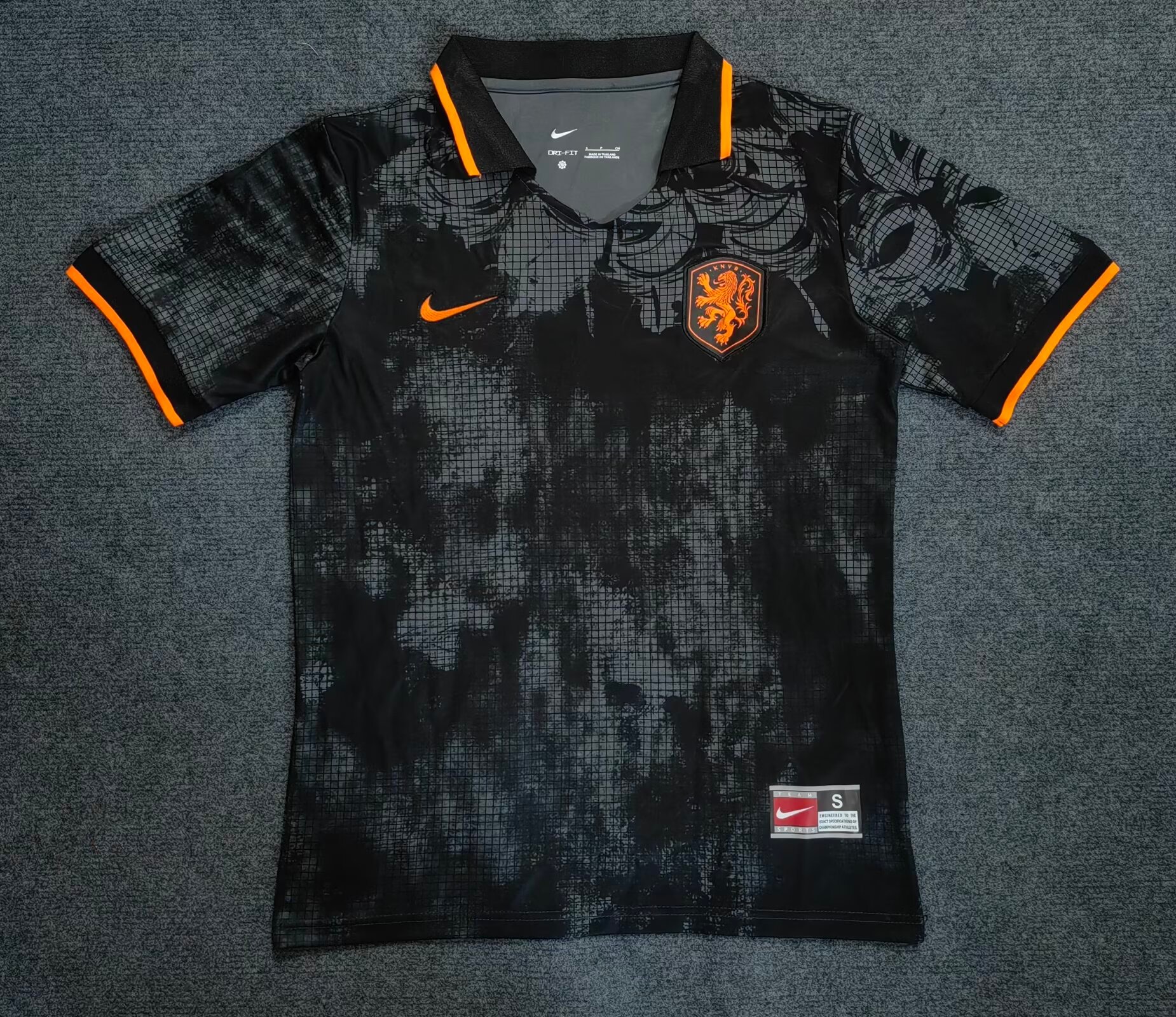  Fan version 25/26 Netherlands Special Edition Black