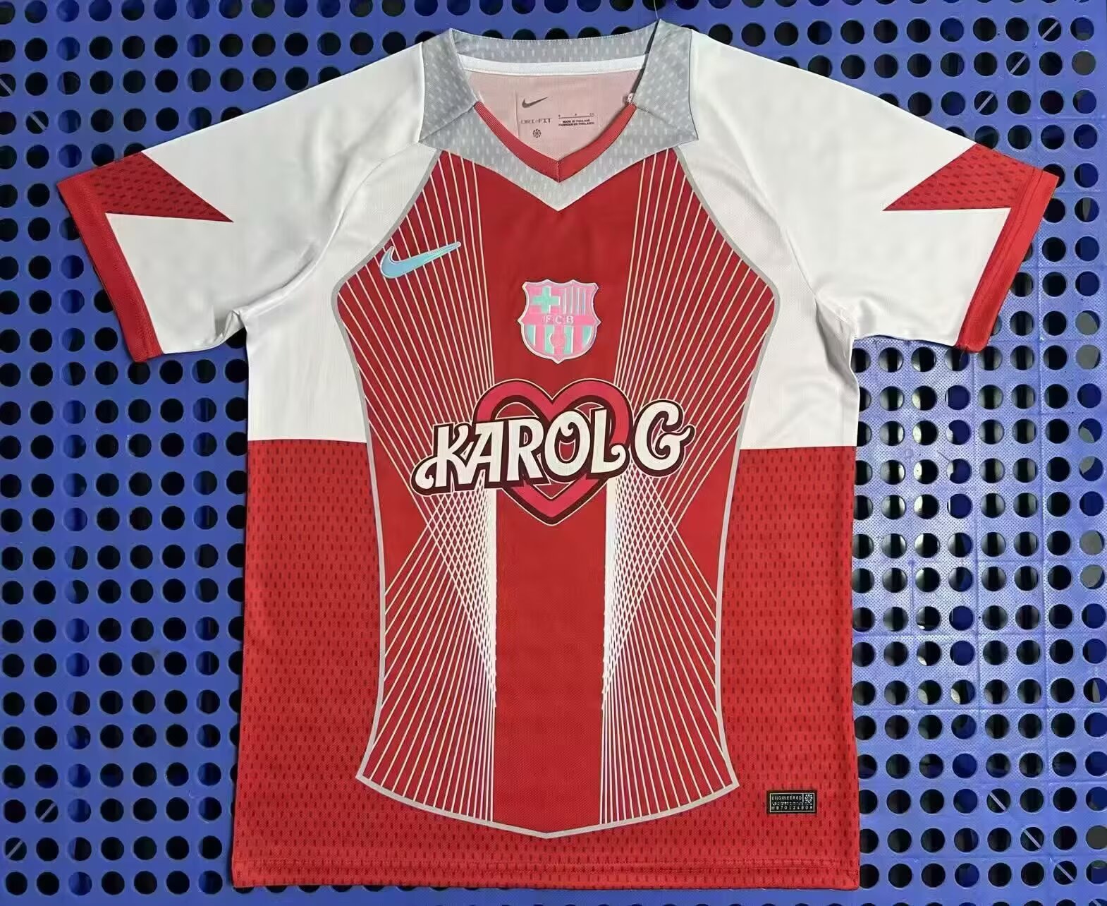  Fan version 25/26 Barcelona red heart-shaped special edition
