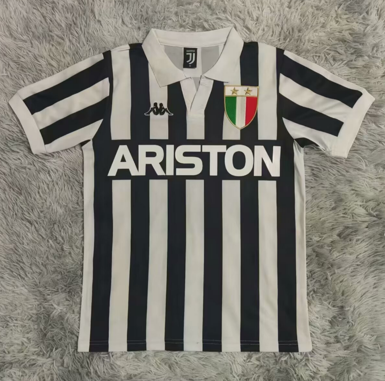 Retro 84/85 Juventus home