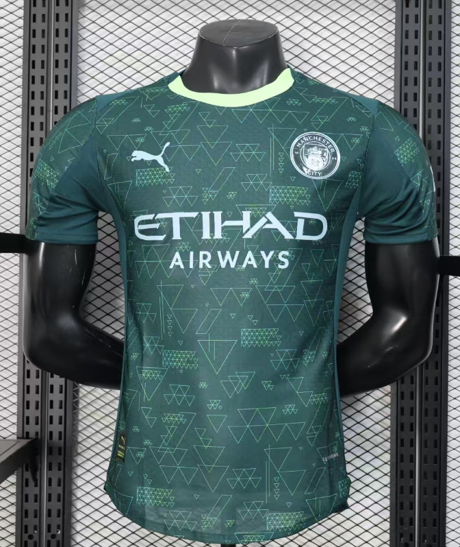 Player Version 25/26 Manchester City's three away