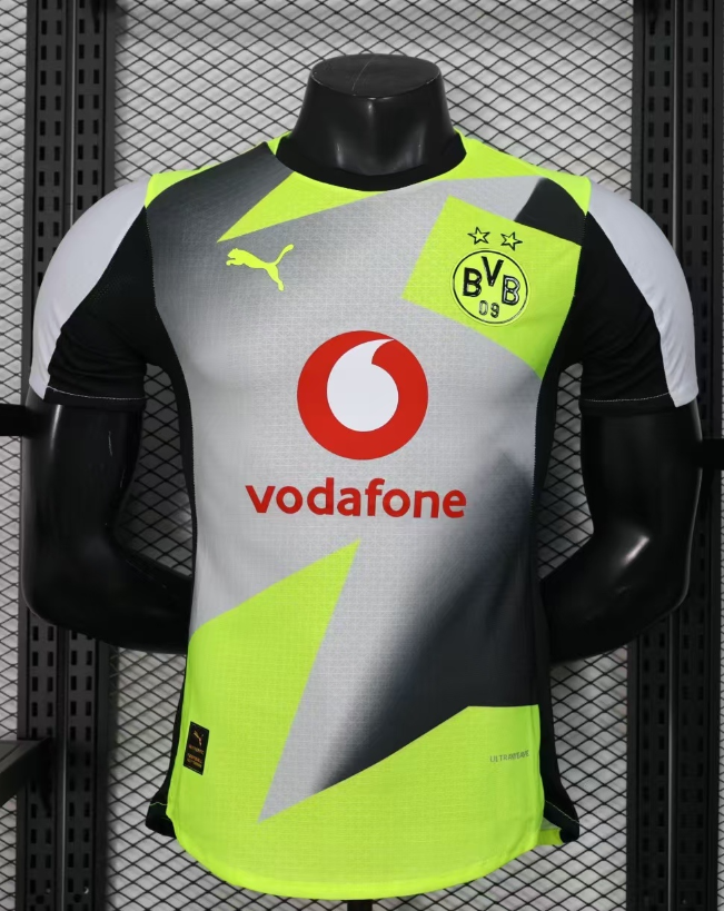 Player Version 25/26 Dortmund Second away fluorescent green