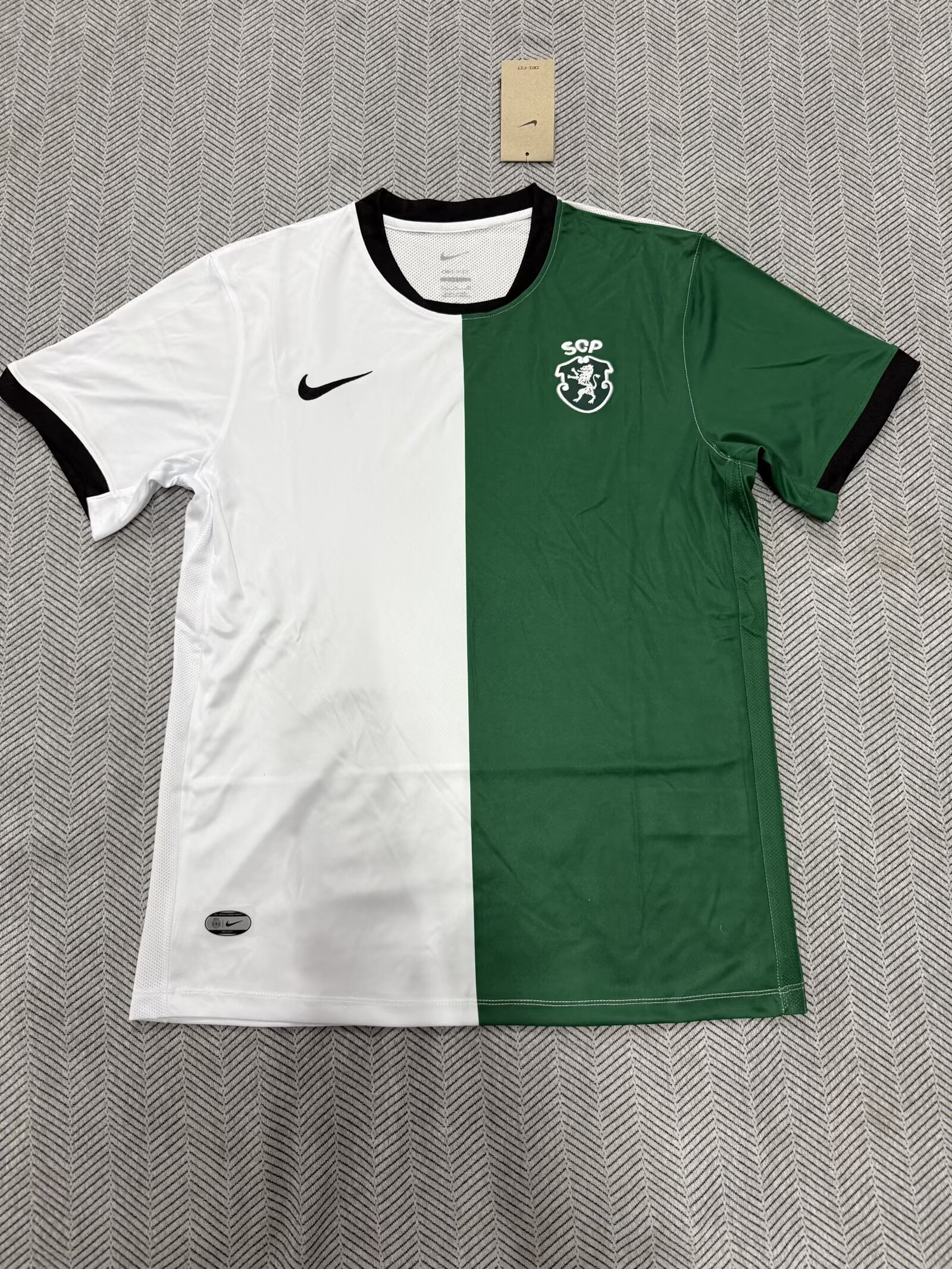 Fan version 25/26 Lisbon Special Edition White Green No Ads