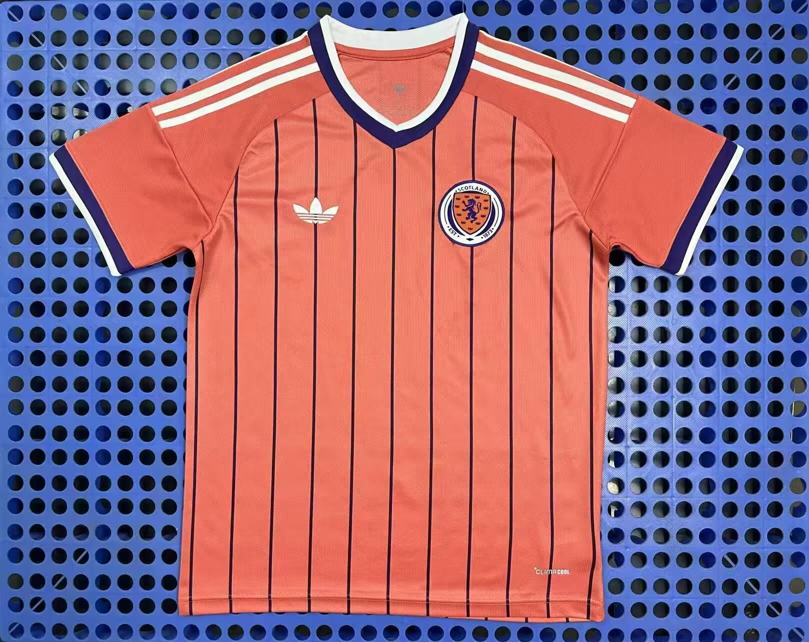 Fan version 25/26 Scotland away 