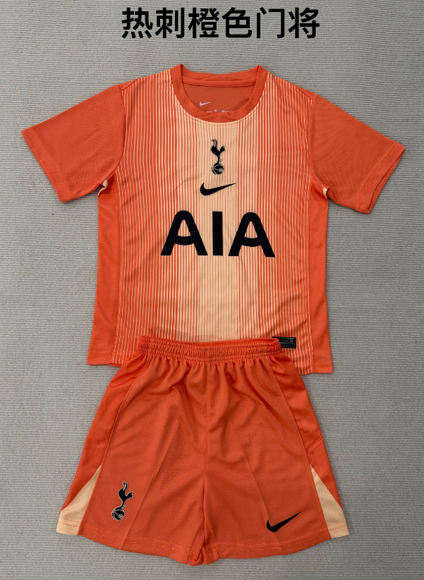 Adults kits 25/26 Tottenham orange goalkeeper